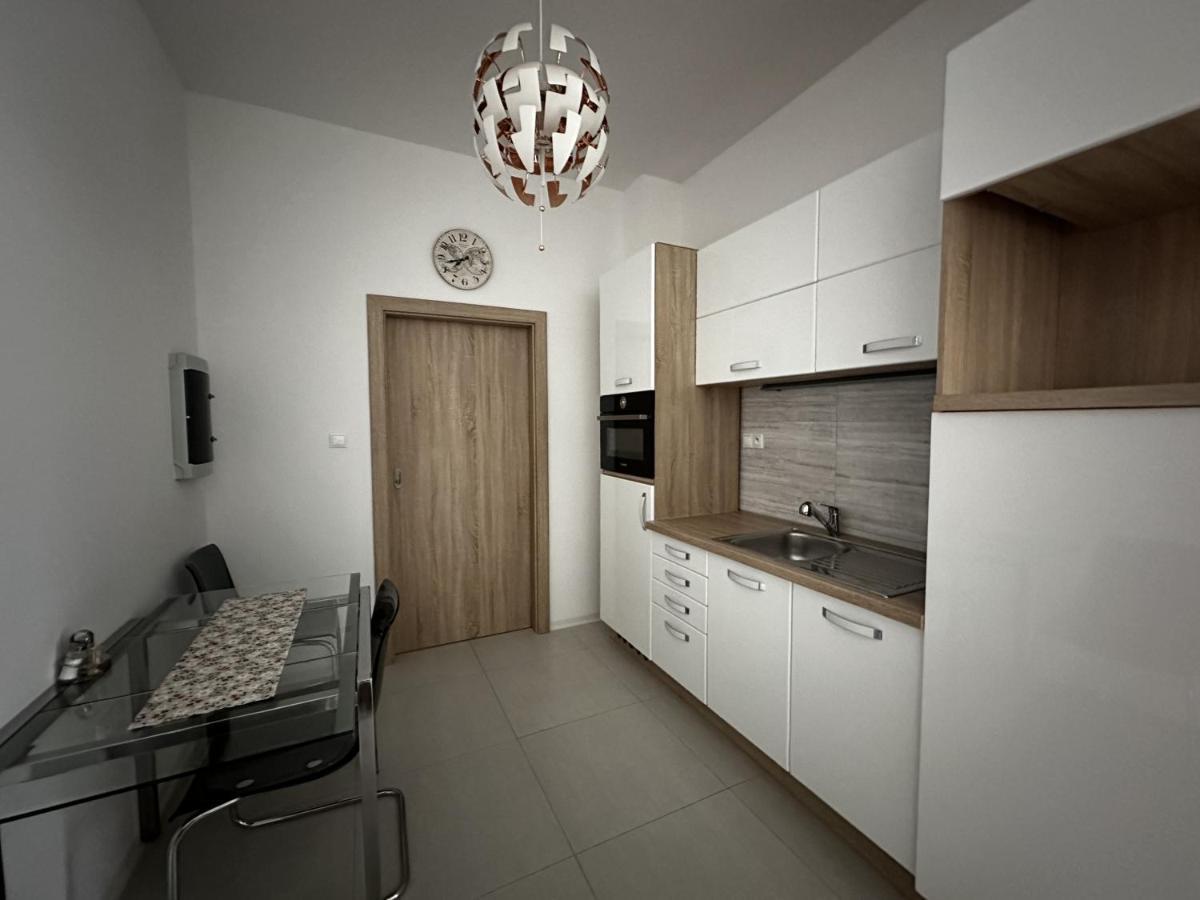 Lodenica Apartment *